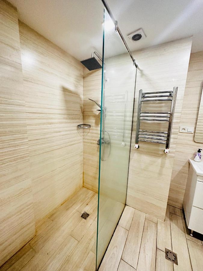 Suite Apartment On Pushkin Street Erivan Exterior foto