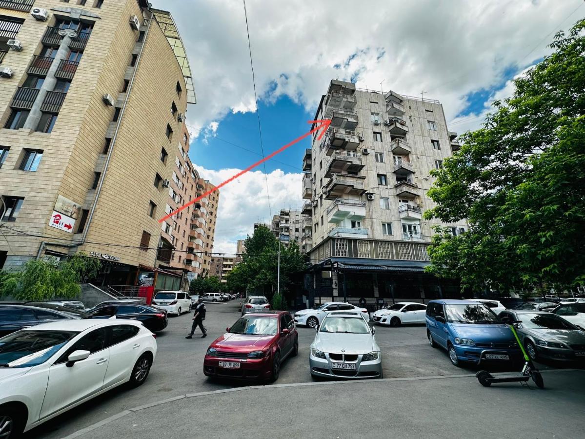 Suite Apartment On Pushkin Street Erivan Exterior foto